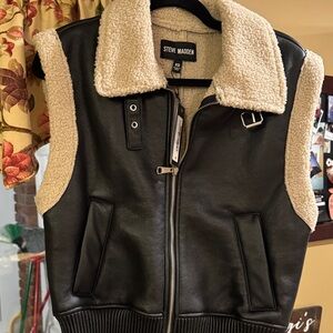 Steve Madden Black Vest with Cream Sherpa Collar